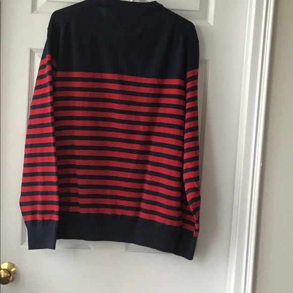 Sweater - Picture 5 of 8